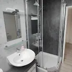 Urlaubszuhause By Interhome דירה *